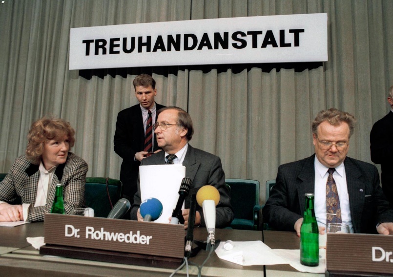Konrad-Adenauer-Stiftung - Die Treuhand in der Diskussion - Stand und  Perspektiven der Forschung